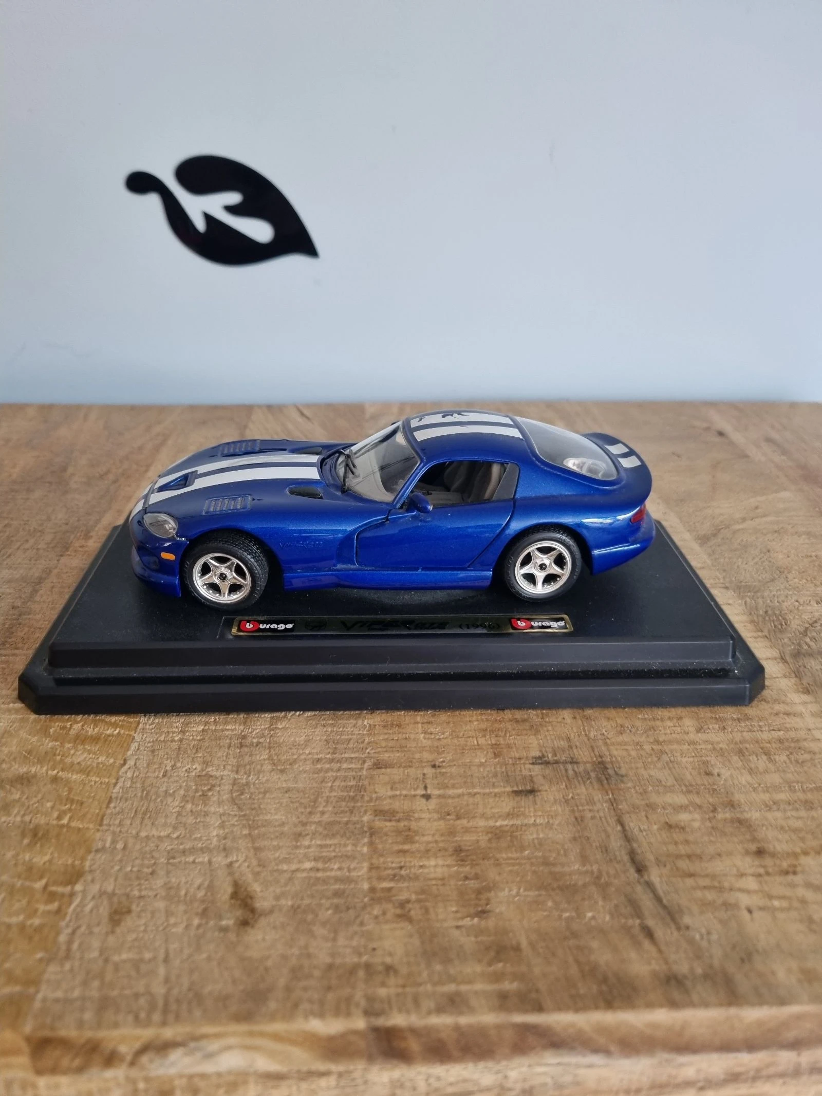 Miniature Dodge Viper GTS Coupé (1996) - Bburago (Bleu et Blanc)